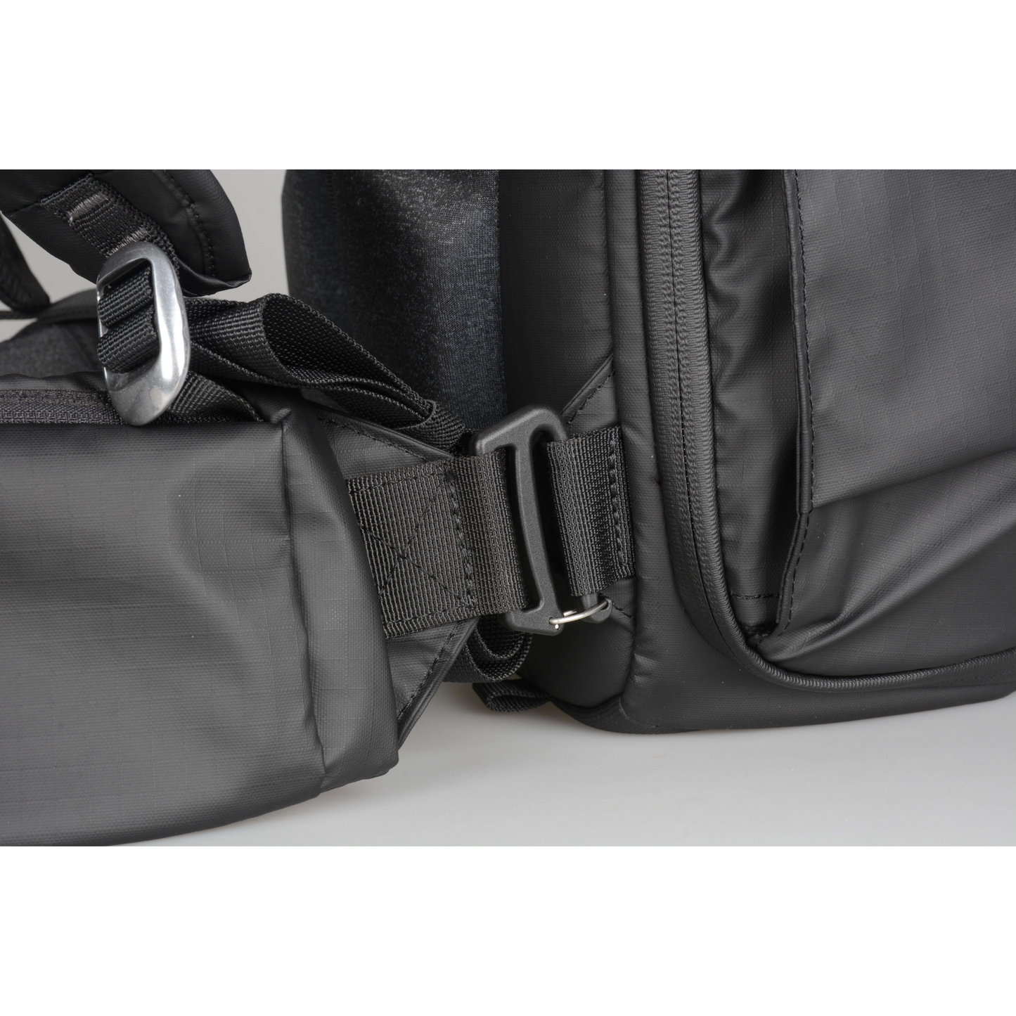 Metropolis 26L Black